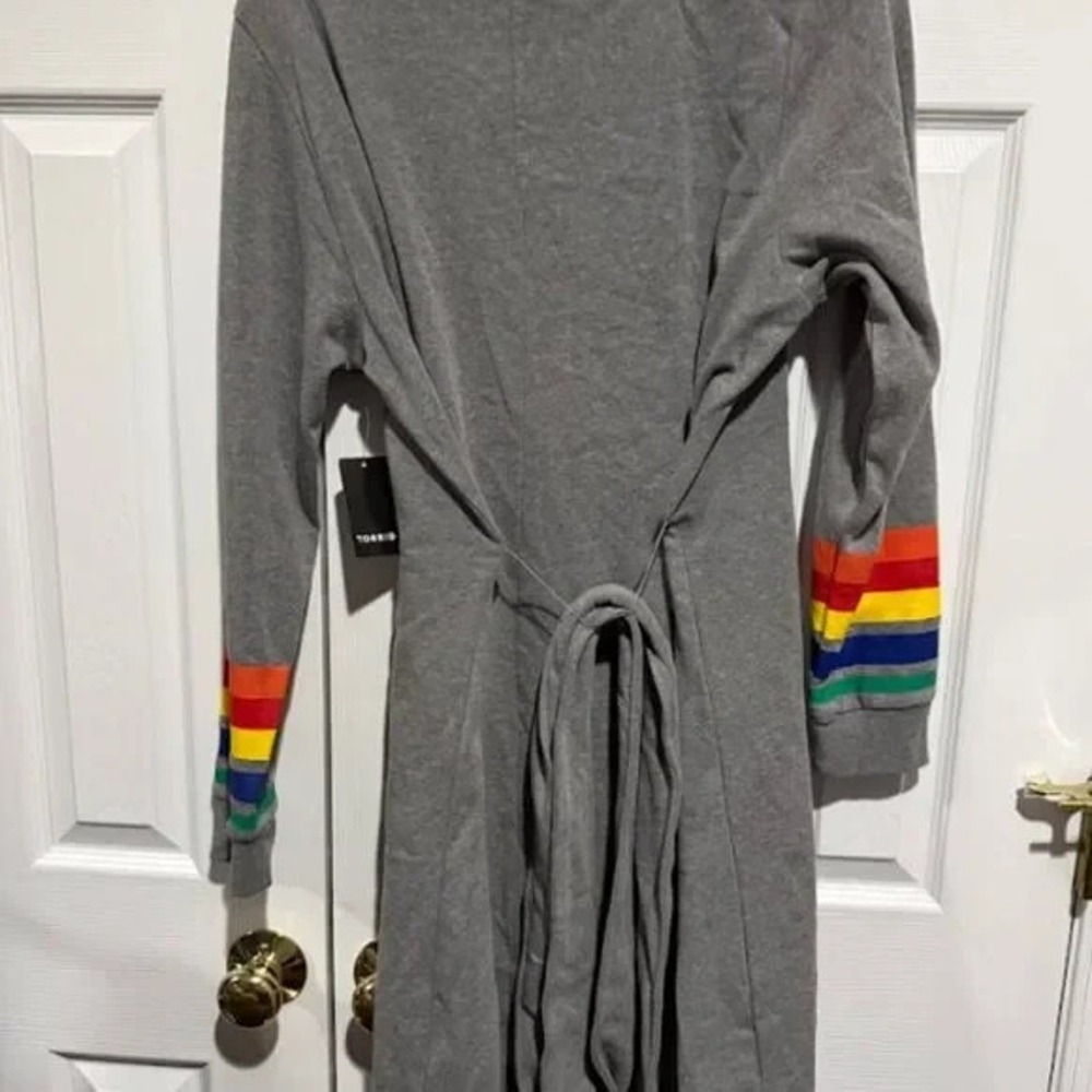 Torrid Gray Rainbow Stripe Sleeve Sweatshirt Dress Tie Waist Plus Size 1 NEW - Picture 3 of 4